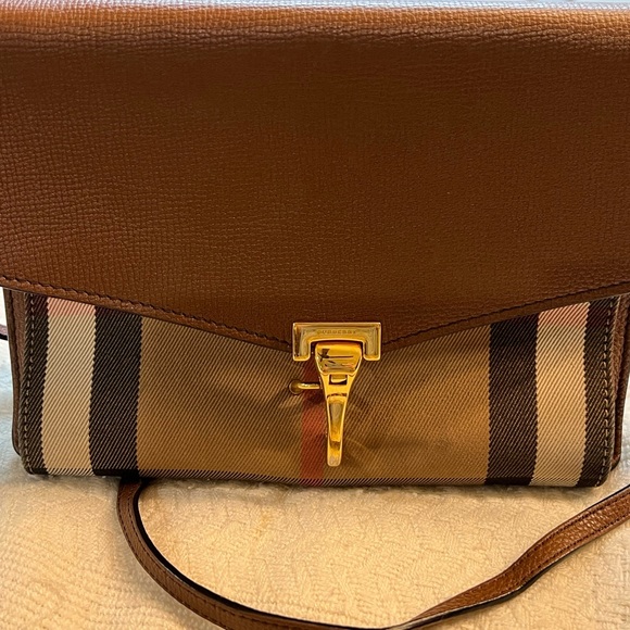 Burberry Bags Burberry Vintage Crossbody Bag Poshmark